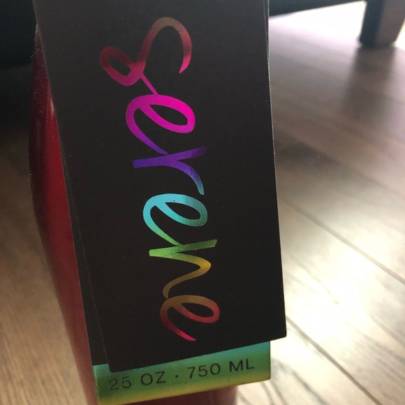 Serene Stainless Steel Insulated Bottle (750 ML) - Picture 3 of 3